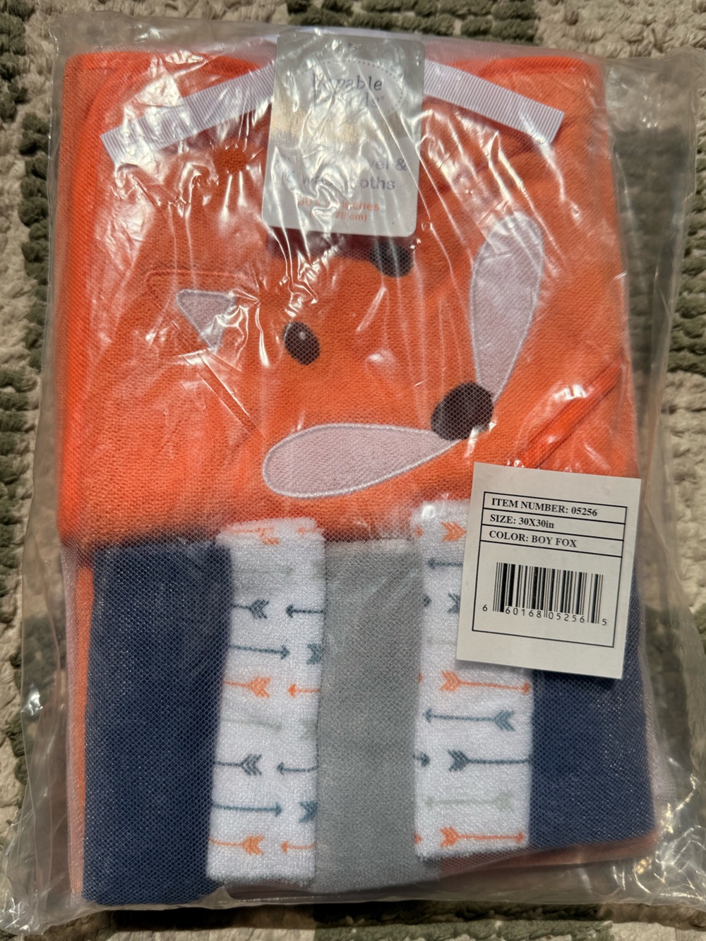 Luvable Friends Fox Hooded Towel with Five Washcloths